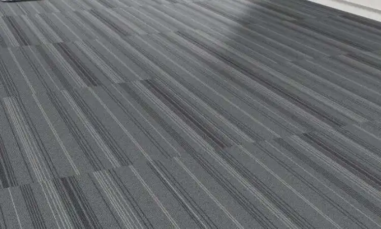 Karpet motif garis vertikal, Sumber: udanicarpets.com.my