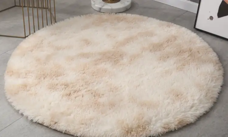 Kelebihan karpet bulu, Sumber: lazada.co.id