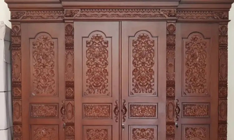 Lemari kayu jati, Sumber: mjsfurniture.com