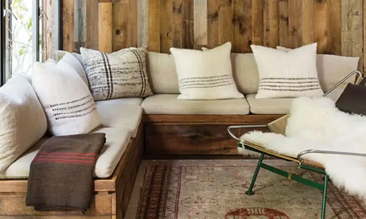 Model sofa rustic, Sumber: mountainmodernlife.com