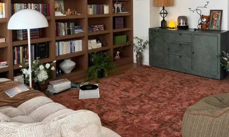 Perpustakaan dengan alas yang tebal, Sumber: reddit.com