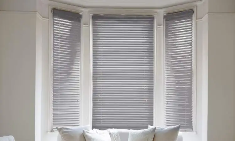 Blind white ash, Sumber: cheapestblinds.com