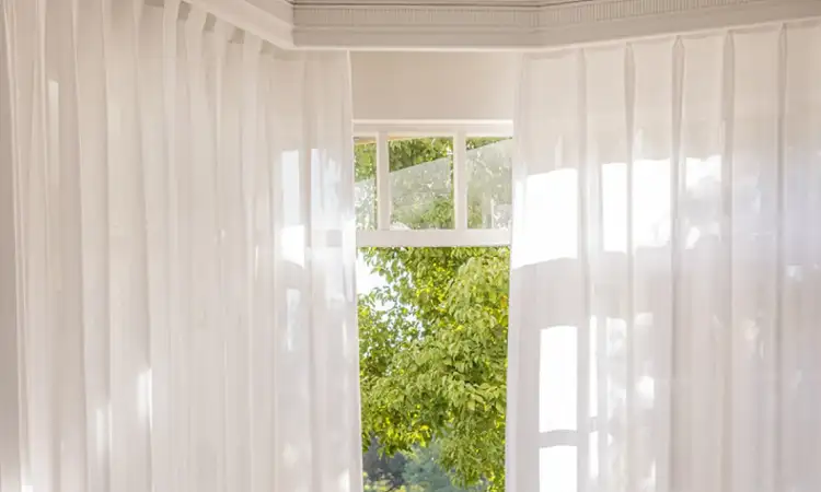Gorden Pleated Sheer, Sumber: etsy.com