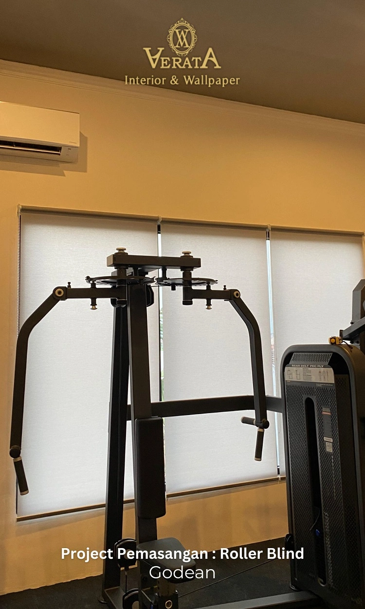 Roller blind untuk area gym, Sumber: doc pribadi