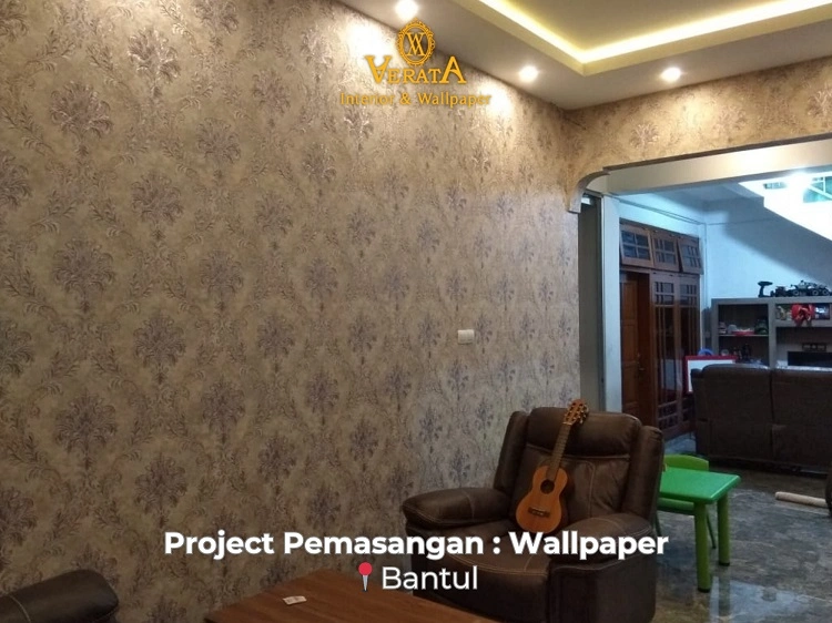 Ruang tamu tampak elegan dengan wallpaper, Sumber: doc pribadi