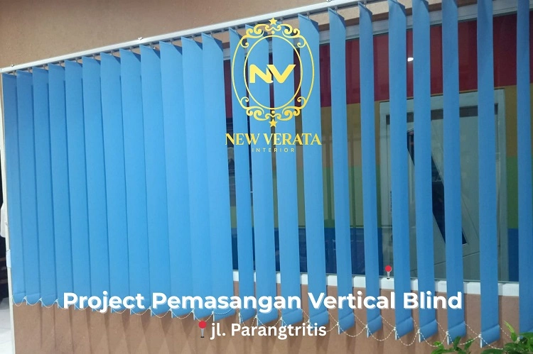 Pemasangan vertical blind di Jl Parangtritis, Sumber: doc pribadi