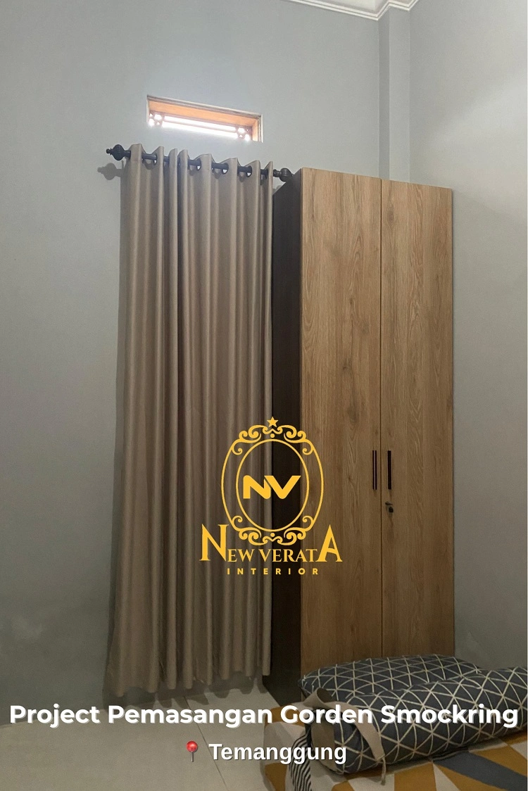 Pemasangan gorden smockring di Temanggung, Sumber: doc pribadi