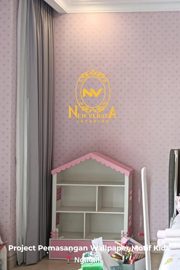 Wallpaper motif dengan warna dan motif manis, Sumber: doc pribadi