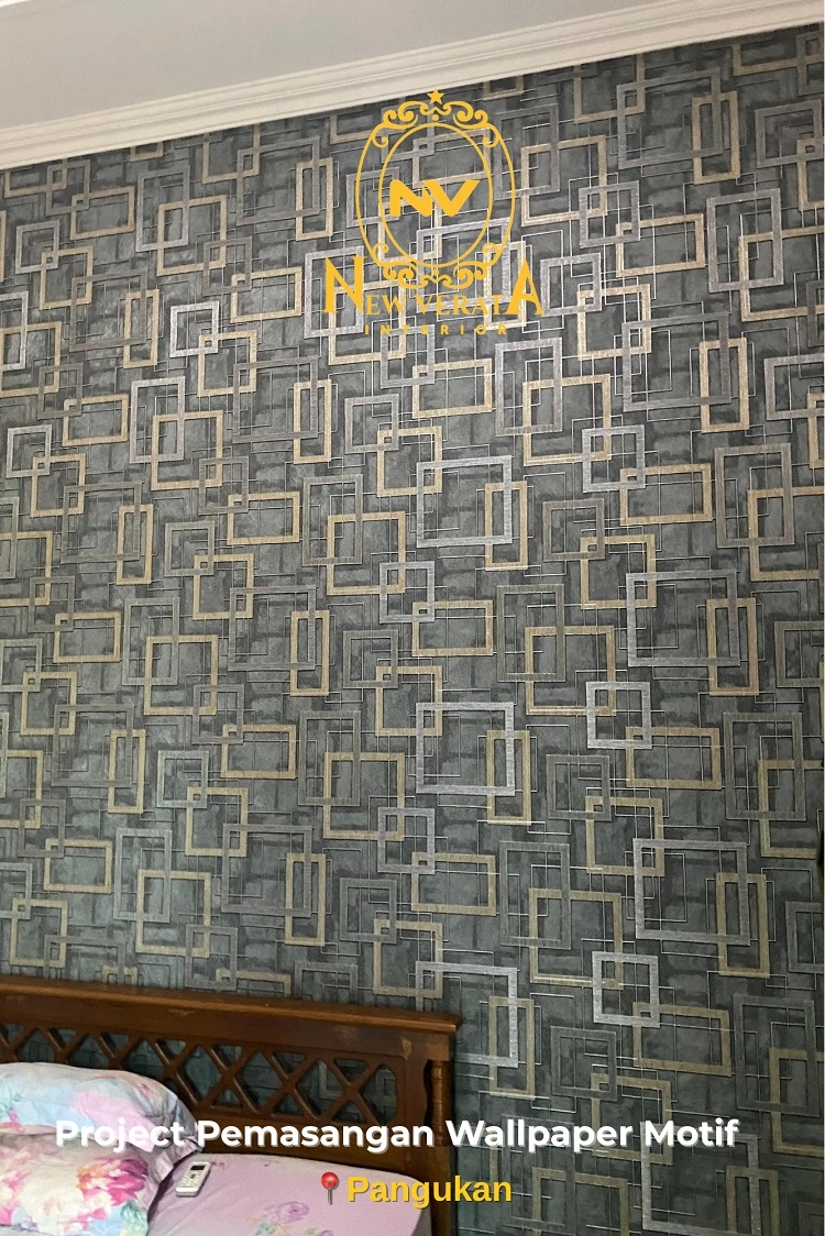 Pemasangan wallpaper motif kamar Sleman, Sumber: doc pribadi