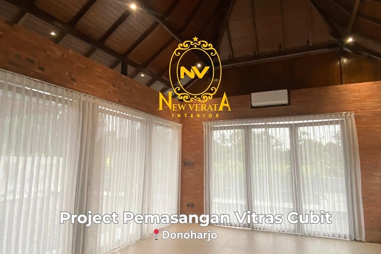 Pemasangan vitrase model cubit di Sleman, Sumber: doc pribadi