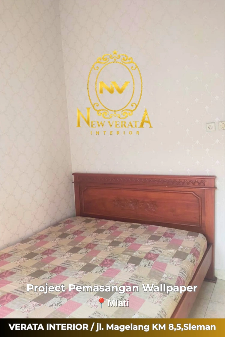 Pemasangan wallpaper klasik di Mlati, Sumber: doc pribadi