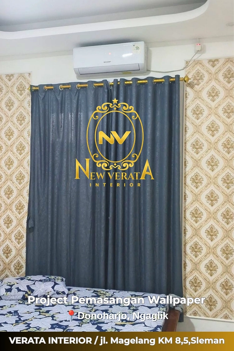 Pemasangan wallpaper klasik di Ngaglik, Sumber: doc pribadi