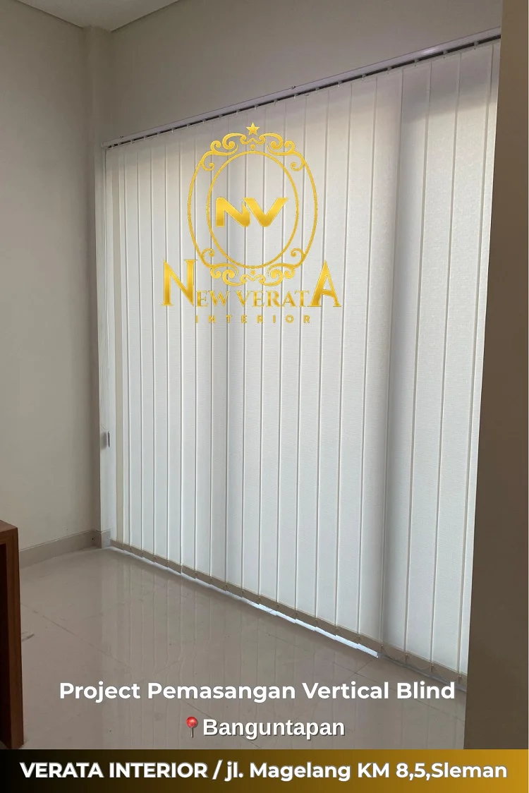 Pemasangan vertical blind di Banguntapan, Sumber: doc pribadi